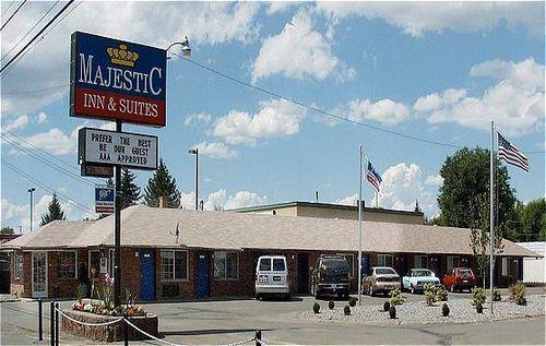 קלאמאת' פולס Majestic Inn & Suites מראה חיצוני תמונה