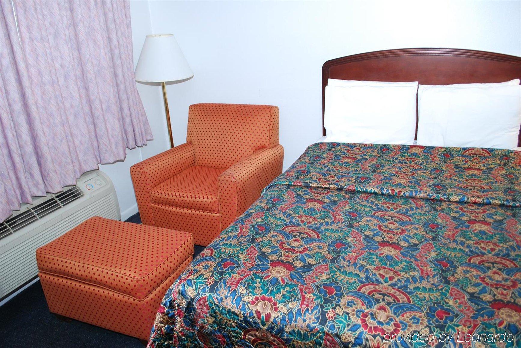 קלאמאת' פולס Majestic Inn & Suites חדר תמונה